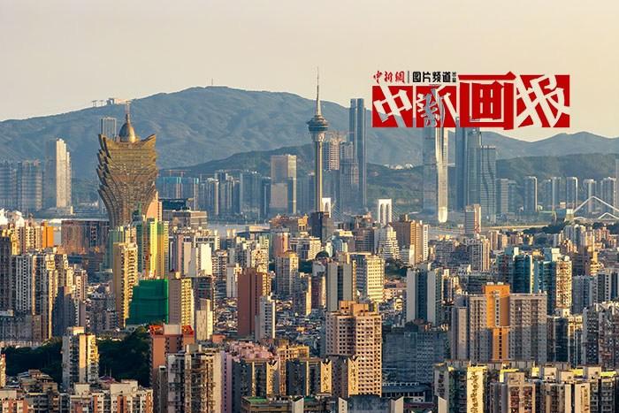 這璀璨的明珠，是我們的驕“澳”